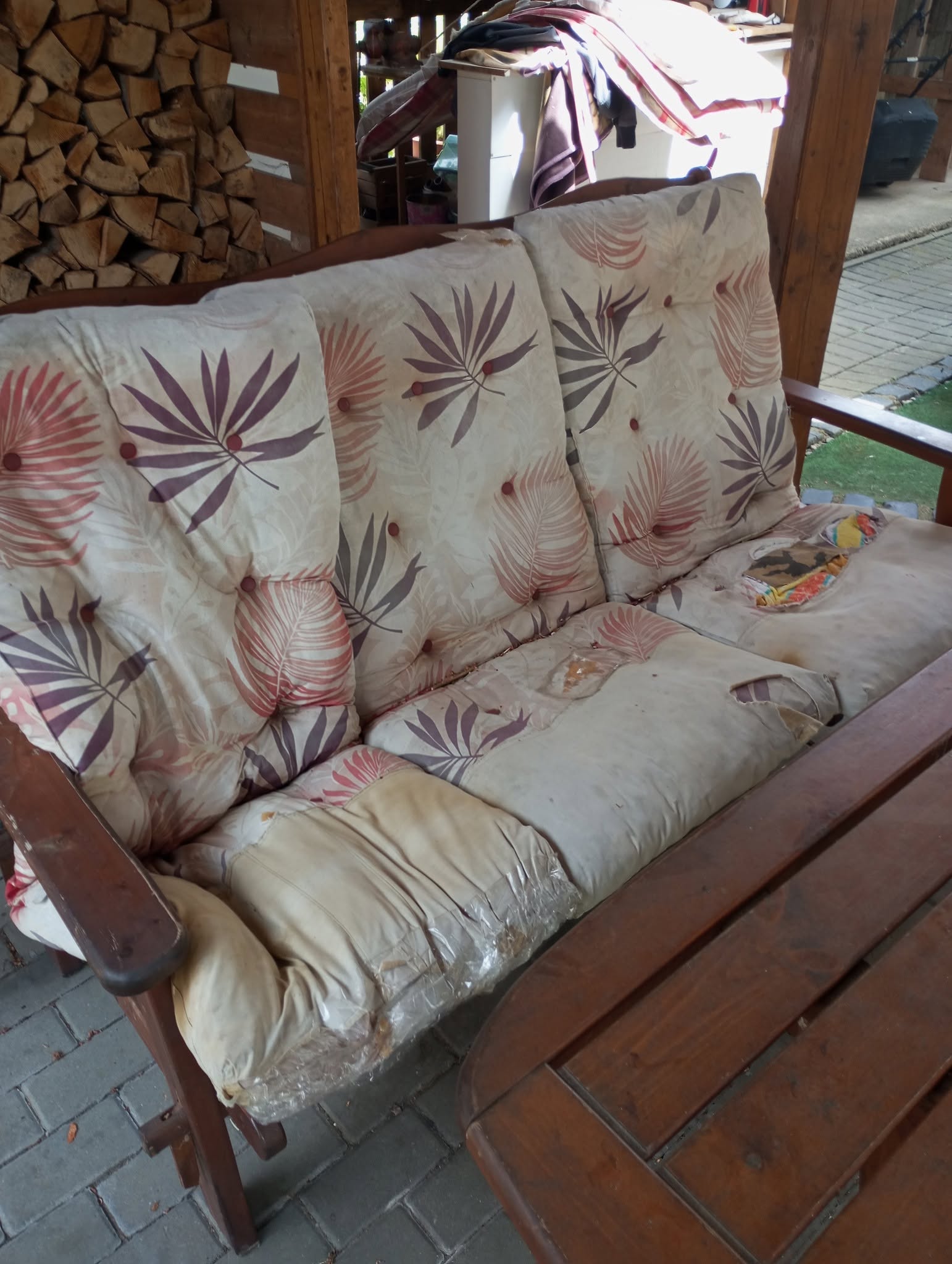 Stůle před renovací